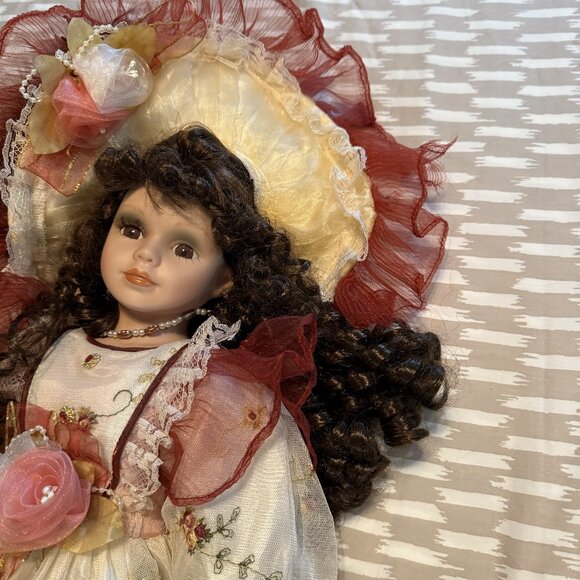 Kinnex International 22” Doll Patricia COA 1 of 5000. Limited Editon Tags No Box - Picture 8 of 13